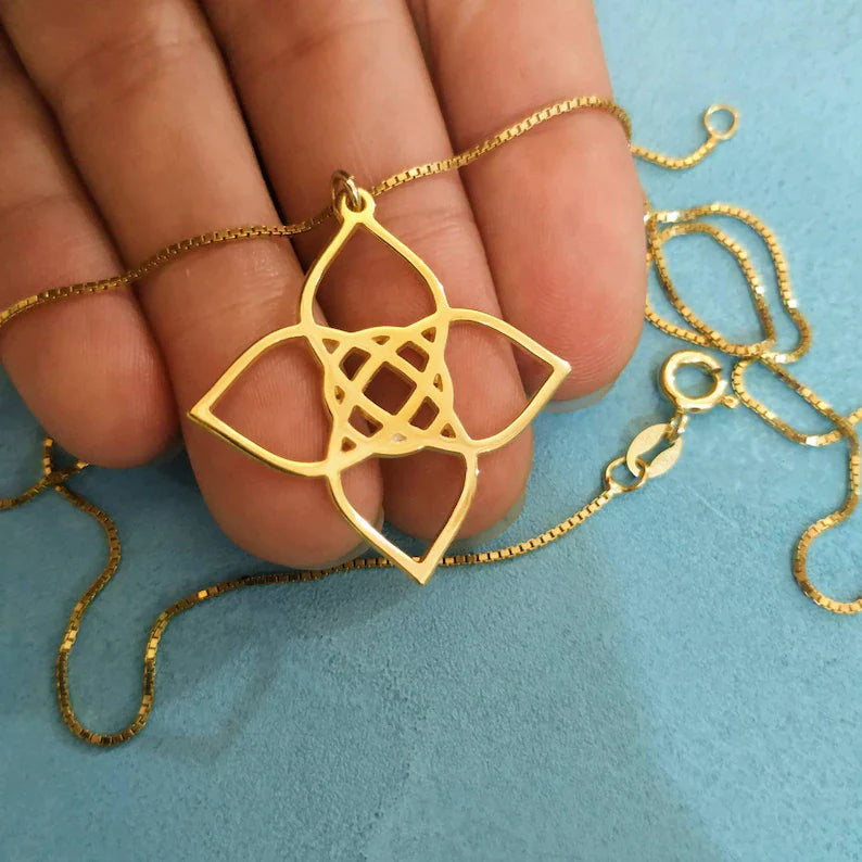 Celtic Knot Family Symbol ElianaBridal&Jewelry