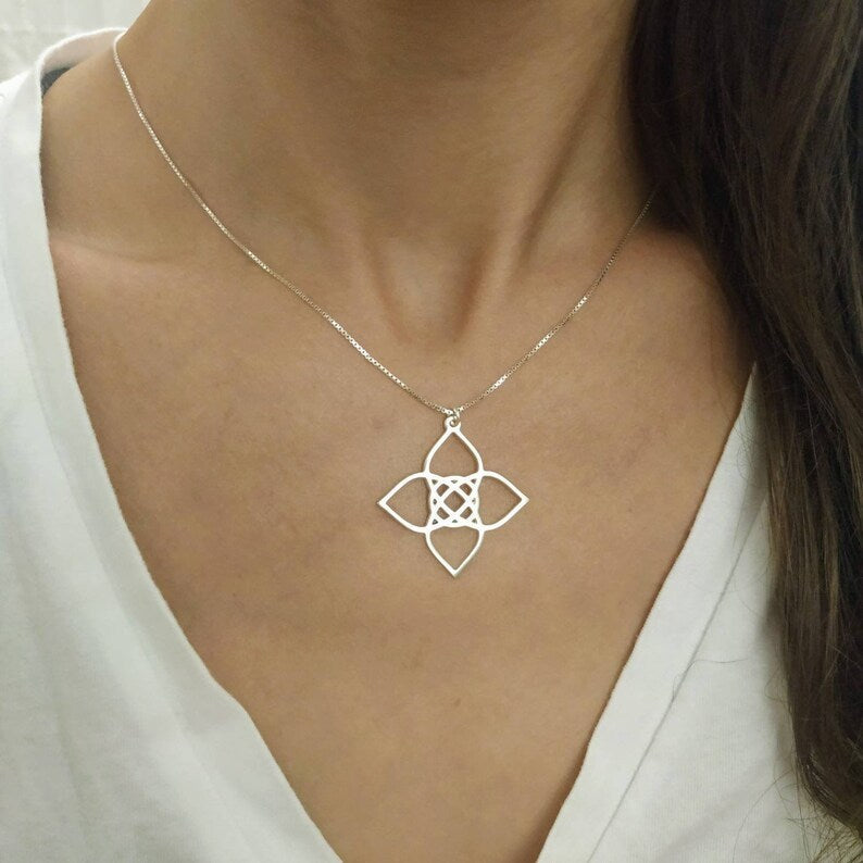 Celtic Knot Family Symbol ElianaBridal&Jewelry